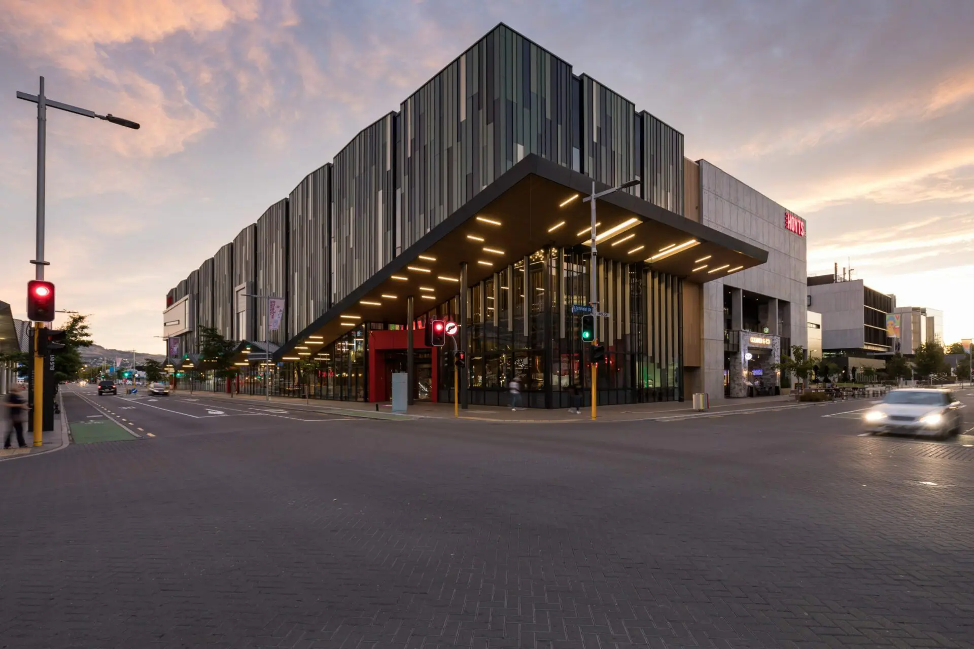 Hoyts EntX