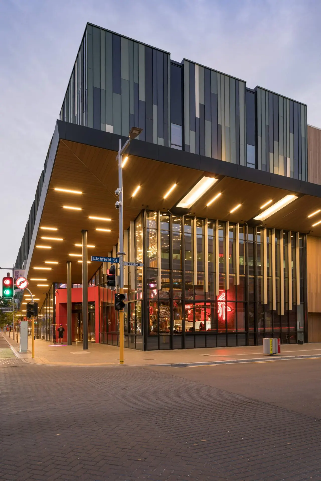 hoyts - image 5